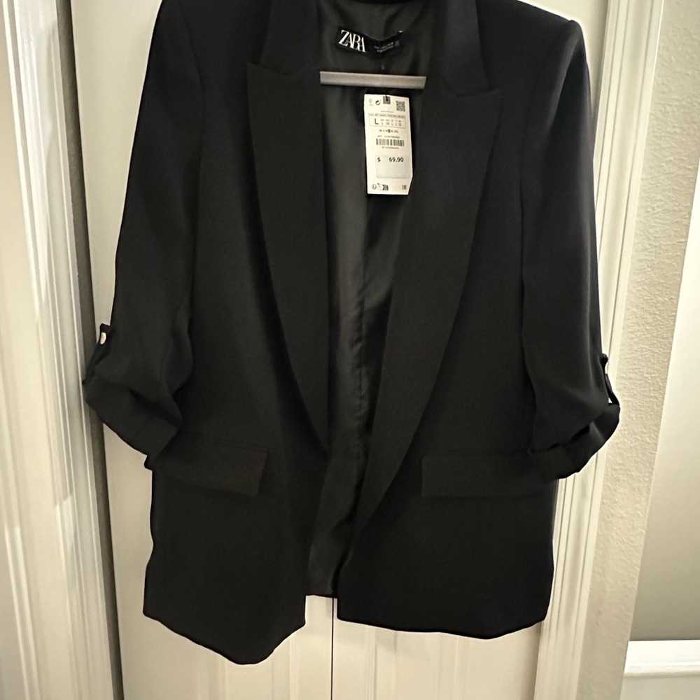 Zara Women's Classic Black Suit Jacket/Blazer
